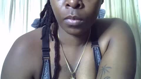 Snapshot of miss_sinphoria chatting on October 2025 08:24:02 AM Miss online show from October 2025 08:24:02 AM