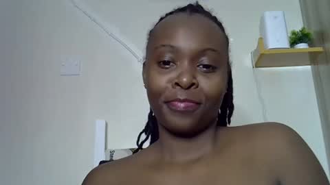 Snapshot of miss_sinphoria chatting on November 2025 09:25:02 PM Miss online show from November 2025 09:25:02 PM