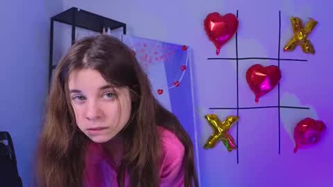 Snapshot of miss_spider chatting on February 2025 06:17:02 AM Spider girl Help me reach 10 likes online show from February 2025 06:17:02 AM