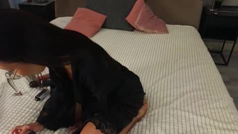 Snapshot of miss_spider chatting on September 2025 01:21:01 PM Spider girl Help me reach 10 likes online show from September 2025 01:21:01 PM