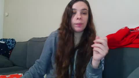 Snapshot of miss_sunshine01 chatting on April 2026 02:19:02 PM Bella online show from April 2026 02:19:02 PM