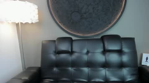 Vaiolette online show from February 2025 11:09:02 AM