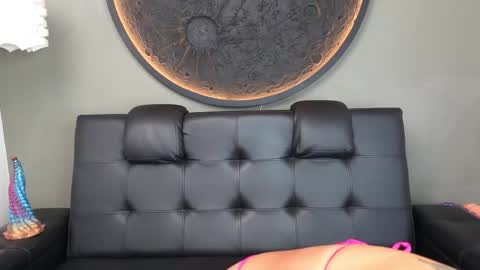 Snapshot of miss_vaiolette chatting on March 2026 11:14:01 AM Vaiolette online show from March 2026 11:14:01 AM