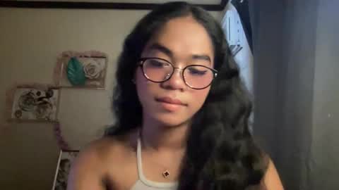 miss_veron_xoxo online show from March 2026 06:36:02 AM