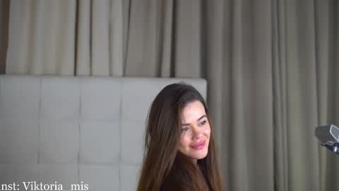 Miss Victoria online show from December 2025 06:26:01 PM