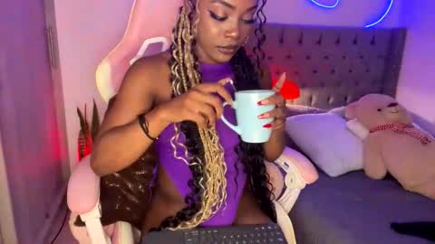 Tay Tay Independent Model   online show from December 2024 07:51:02 AM