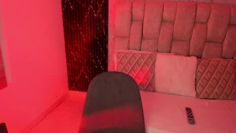 Snapshot of missakamee_420 chatting on March 2026 11:39:02 PM violeta online show from March 2026 11:39:02 PM