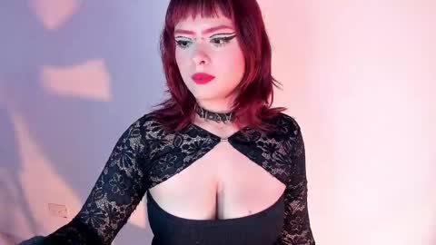 Snapshot of missakamee_420 chatting on April 2026 08:03:01 PM violeta online show from April 2026 08:03:01 PM