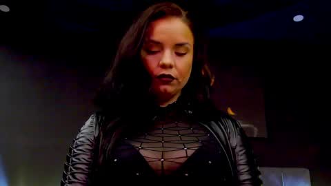 AliceReign online show from April 2026 06:03:02 AM