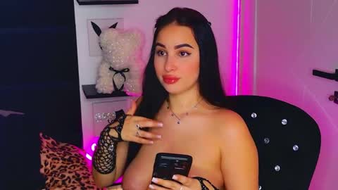 Snapshot of missameliaaa chatting on April 2026 06:05:02 PM Amelia online show from April 2026 06:05:02 PM