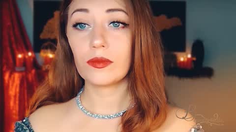 Snapshot of missbeverlymills chatting on October 2025 03:54:02 AM The divine Beverly online show from October 2025 03:54:02 AM