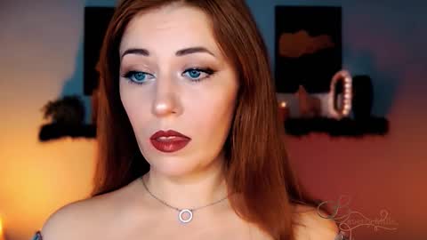 Snapshot of missbeverlymills chatting on November 2025 03:04:01 AM The divine Beverly online show from November 2025 03:04:01 AM