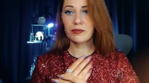 Snapshot of missbeverlymills chatting on April 2026 12:16:02 PM The divine Beverly online show from April 2026 12:16:02 PM