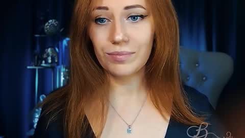 Snapshot of missbeverlymills chatting on April 2026 05:23:01 AM The divine Beverly online show from April 2026 05:23:01 AM