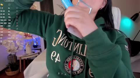 Snapshot of missbianca1 chatting on December 2024 11:10:02 PM Bianca Torres online show from December 2024 11:10:02 PM