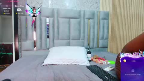 Snapshot of missbnasty_ chatting on December 2025 03:01:02 AM Miss Evelyn online show from December 2025 03:01:02 AM