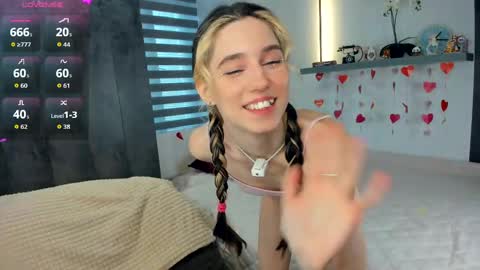 Snapshot of misschaotic_ chatting on April 2026 07:41:01 AM Shelley online show from April 2026 07:41:01 AM