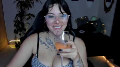 Snapshot of misscharlottte_18 chatting on December 2024 10:08:02 PM Missy Charlottte.  Hey remember to give me a thumbs up ty online show from December 2024 10:08:02 PM