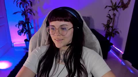 Snapshot of misscharlottte_18 chatting on February 2025 09:43:02 AM Missy Charlottte.  Hey remember to give me a thumbs up ty online show from February 2025 09:43:02 AM