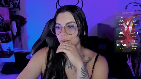 Snapshot of misscharlottte_18 chatting on October 2025 04:10:01 AM Missy Charlottte.  Hey remember to give me a thumbs up ty online show from October 2025 04:10:01 AM