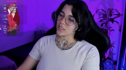 Snapshot of misscharlottte_18 chatting on October 2025 02:36:02 AM Missy Charlottte.  Hey remember to give me a thumbs up ty online show from October 2025 02:36:02 AM