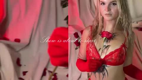 Snapshot of misschloe__ chatting on February 2025 11:20:01 PM Chloe freelance model Please your thumbs up are important online show from February 2025 11:20:01 PM