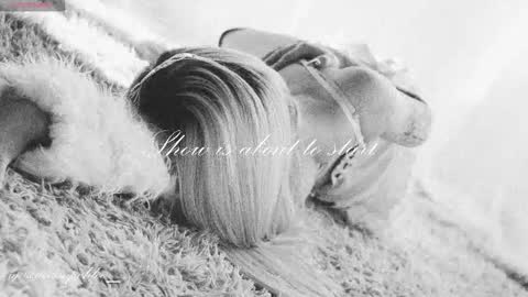 Chloe freelance model Please your thumbs up are important  online show from October 2025 11:49:01 PM