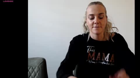 Miss conly online show from January 2026 12:32:02 PM