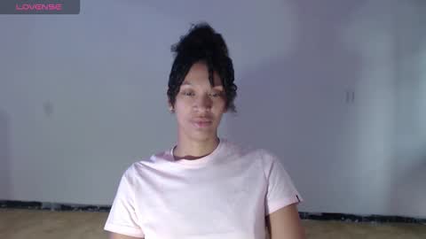 Donna di Diamanti online show from November 2025 04:10:02 PM