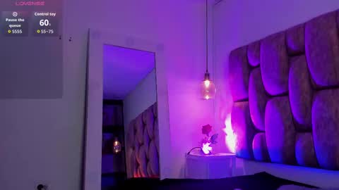 dahlia online show from October 2025 01:31:02 PM