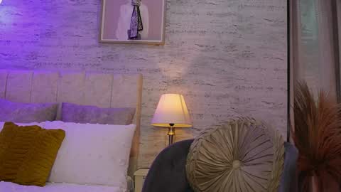 Snapshot of missdanah chatting on April 2026 01:42:02 AM D A N A online show from April 2026 01:42:02 AM