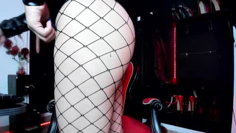Missdarklady online show from February 2025 01:34:01 AM