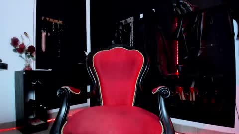 Missdarklady online show from February 2025 12:48:01 AM