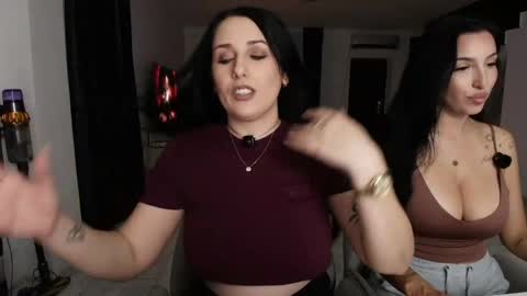 Snapshot of missdyaa chatting on April 2026 09:37:02 PM Miss online show from April 2026 09:37:02 PM