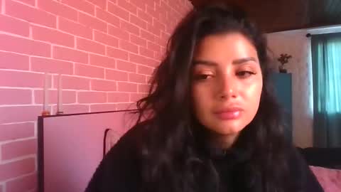 melodie  online show from September 2025 11:32:01 AM