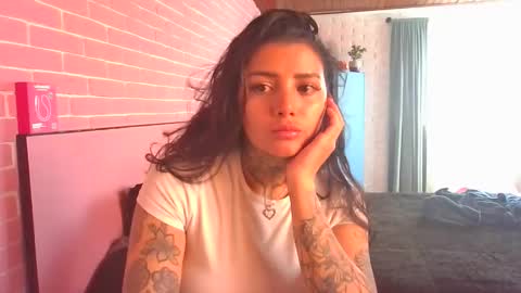 melodie  online show from September 2025 06:54:01 PM