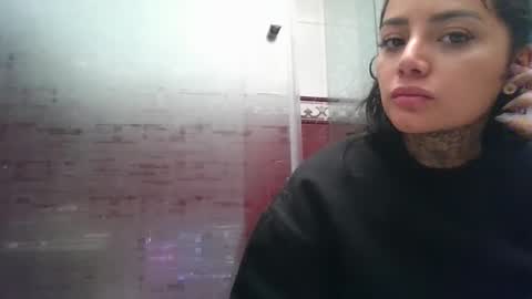 melodie  online show from October 2025 12:44:02 PM