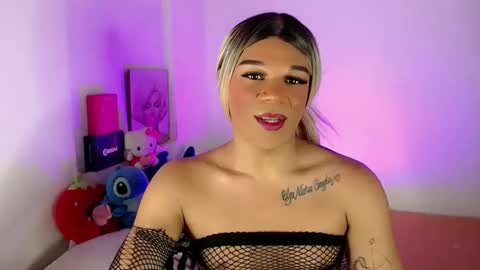 Snapshot of missfer_bigdick chatting on May 2026 12:18:01 AM Fer online show from May 2026 12:18:01 AM