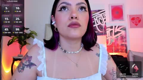 Annie online show from January 2025 02:57:02 AM