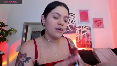 Annie online show from February 2025 02:28:01 AM