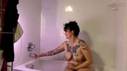 Snapshot of missingmaryjane chatting on January 2025 07:48:02 AM missingmaryjane online show from January 2025 07:48:02 AM