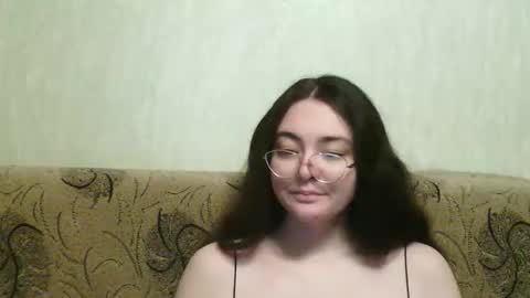 Snapshot of missis_mona chatting on December 2025 02:09:02 AM missis mona online show from December 2025 02:09:02 AM