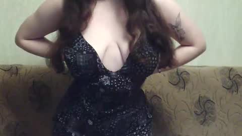 missis mona online show from May 2026 11:44:01 PM