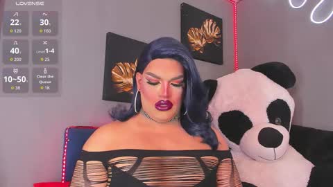 kassandra lazcano online show from November 2025 01:19:01 AM