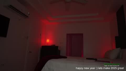 Snapshot of missksavage chatting on January 2025 11:18:01 PM Miss K online show from January 2025 11:18:01 PM