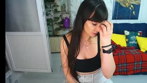 MissLaura online show from February 2025 10:09:02 AM