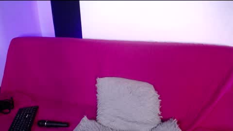 Miss Loise online show from January 2025 06:49:01 PM