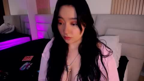 Miss Loise online show from November 2025 03:38:01 AM