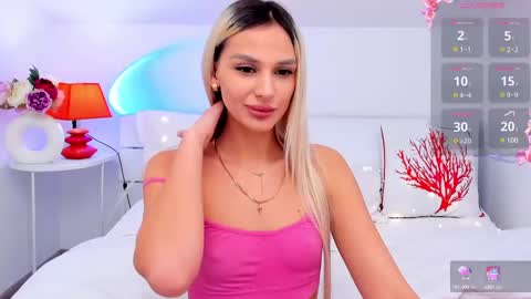 Lou online show from February 2025 09:49:01 AM