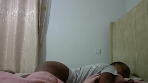 lunah online show from April 2026 02:17:01 AM